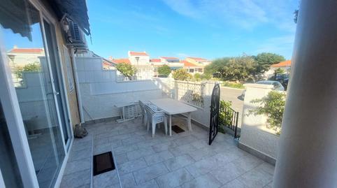 Foto 3 de Casa adosada en venda a Plaza Marchena, Zona Carrefour - Urbanizaciones, Alicante