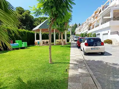 Reihenhaus mit Pool zum Verkauf in Av/ Sierrezuela, 4 Conjunto Las Mercedes 29651 Mijas