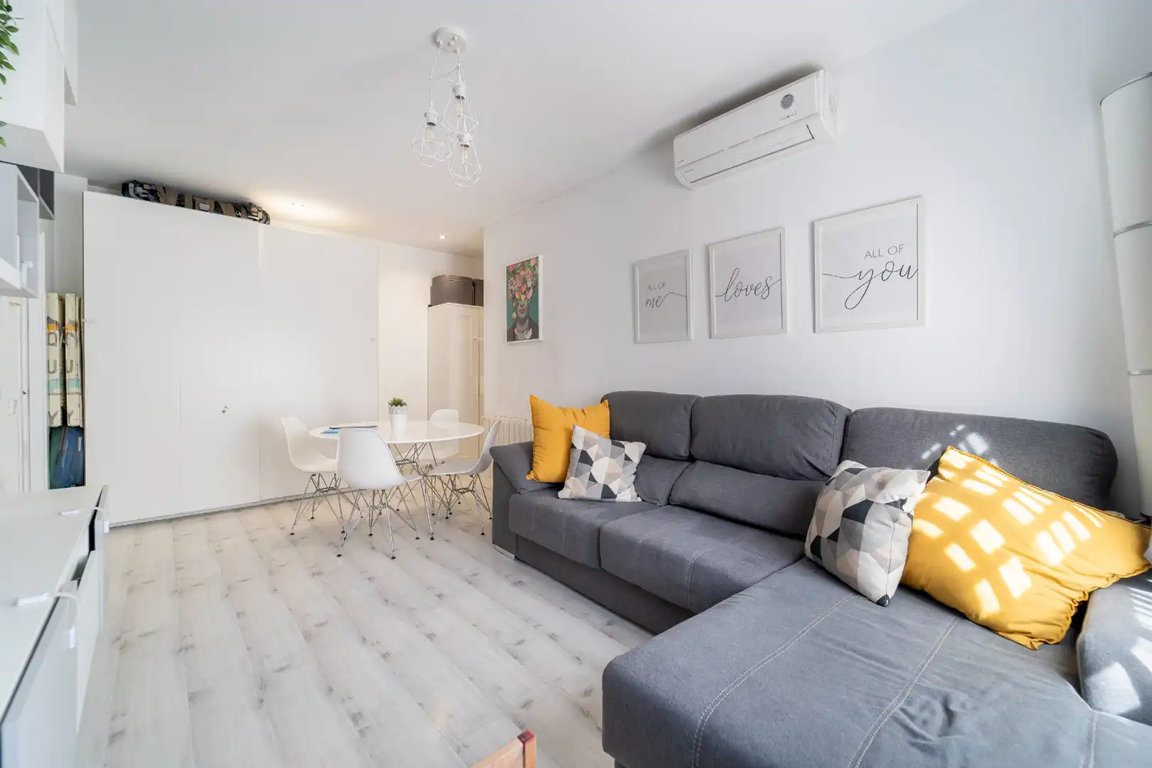 Living room of Flat for sale in Sur - PAU 4