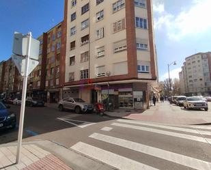 Exterior view of Flat for sale in Burgos Capital  with Heating, Parquet flooring and Storage room