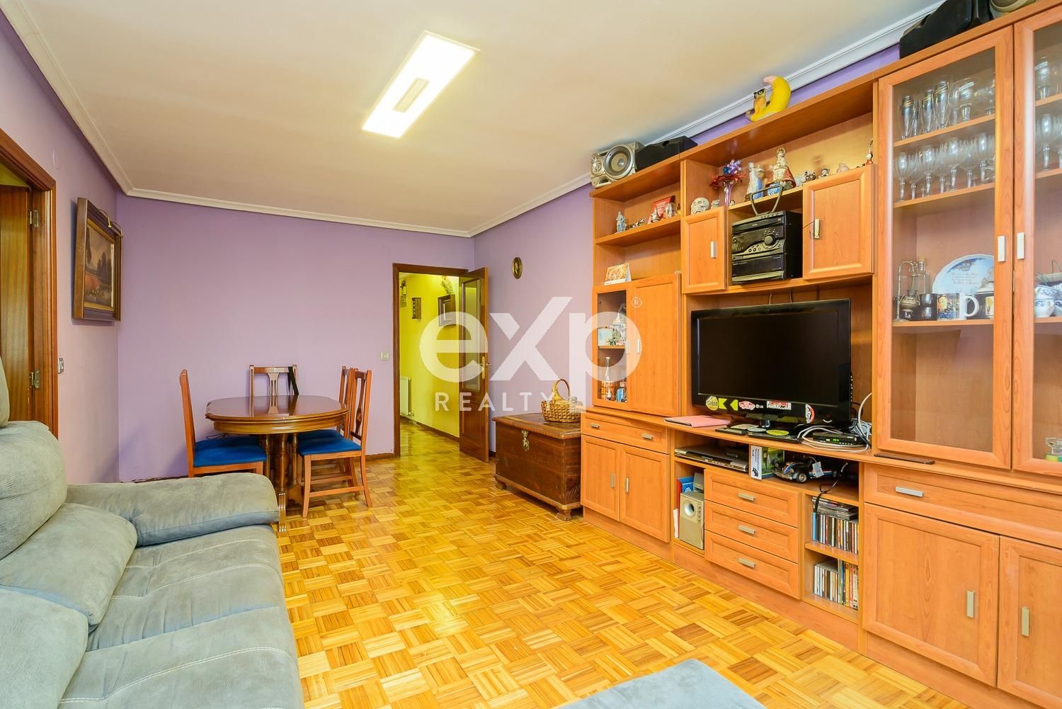Living room of Flat for sale in Oviedo   with Heating, Parquet flooring and Storage room