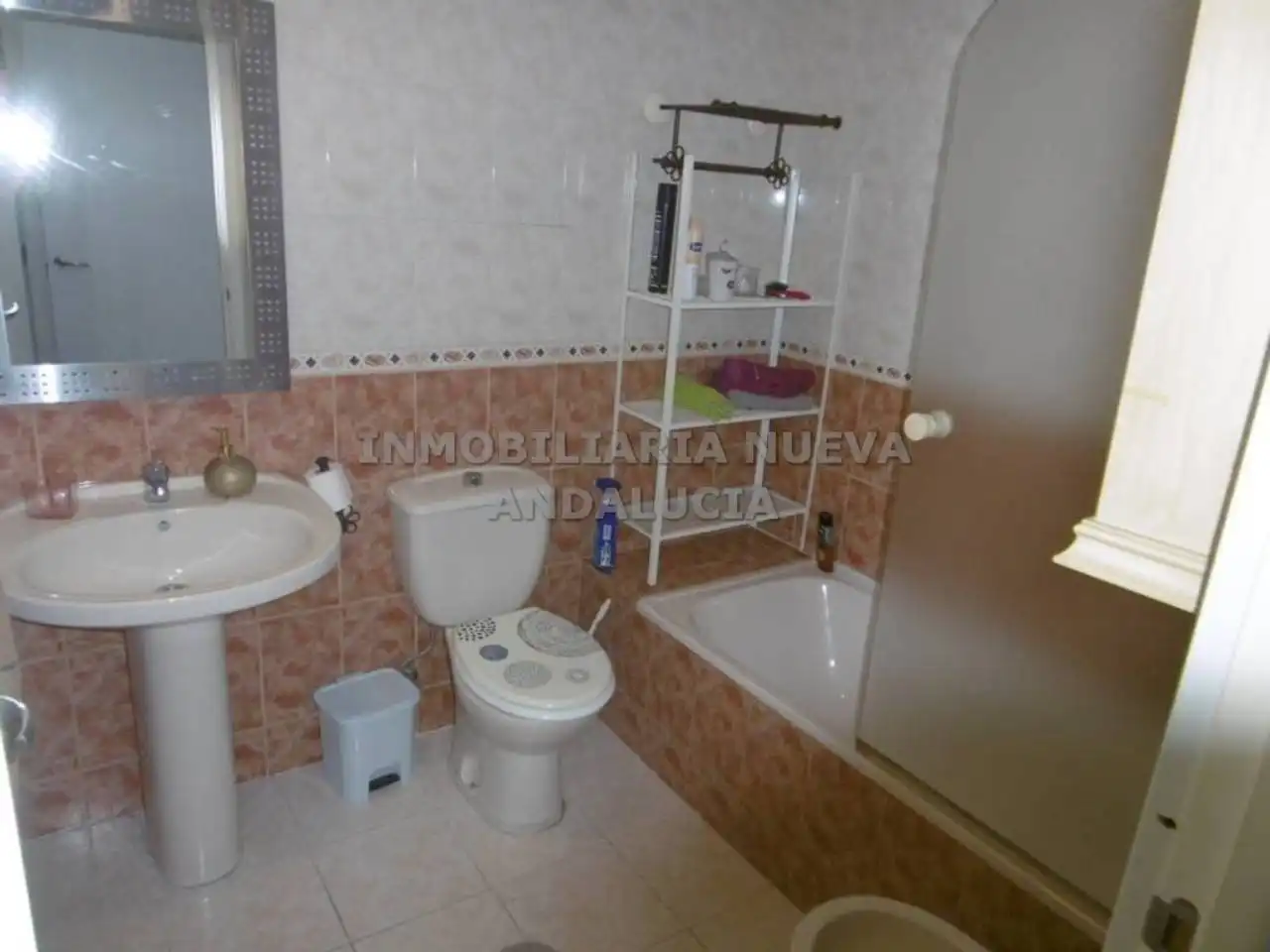 Badezimmer von Wohnung zur Miete in Nueva Andalucía