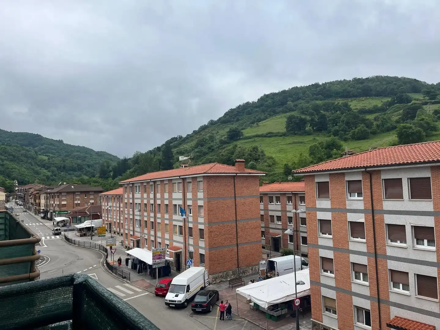 Vista exterior de Pis en venda en Teverga amb Calefacció, Terrassa i Traster