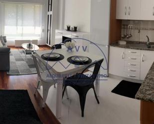 Sala d'estar de Apartament de lloguer en Vigo  amb Calefacció, Traster i Moblat