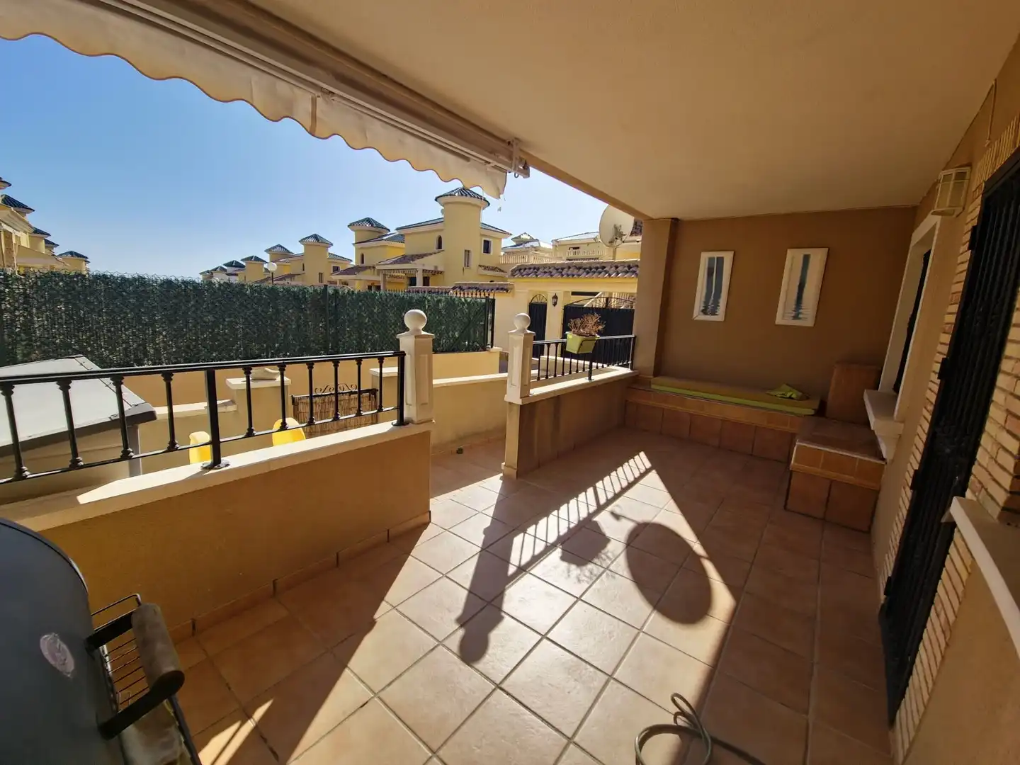 Terrasse von Erdgeschoss zur Miete in Orihuela mit Privatgarten, Schwimmbad und Möbliert