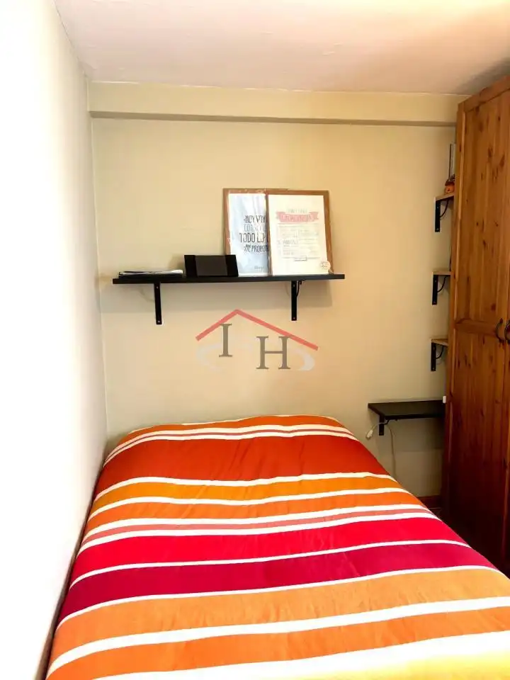 Habitación de Piso en venta en León Capital  con Calefacción, Parquet y Trastero