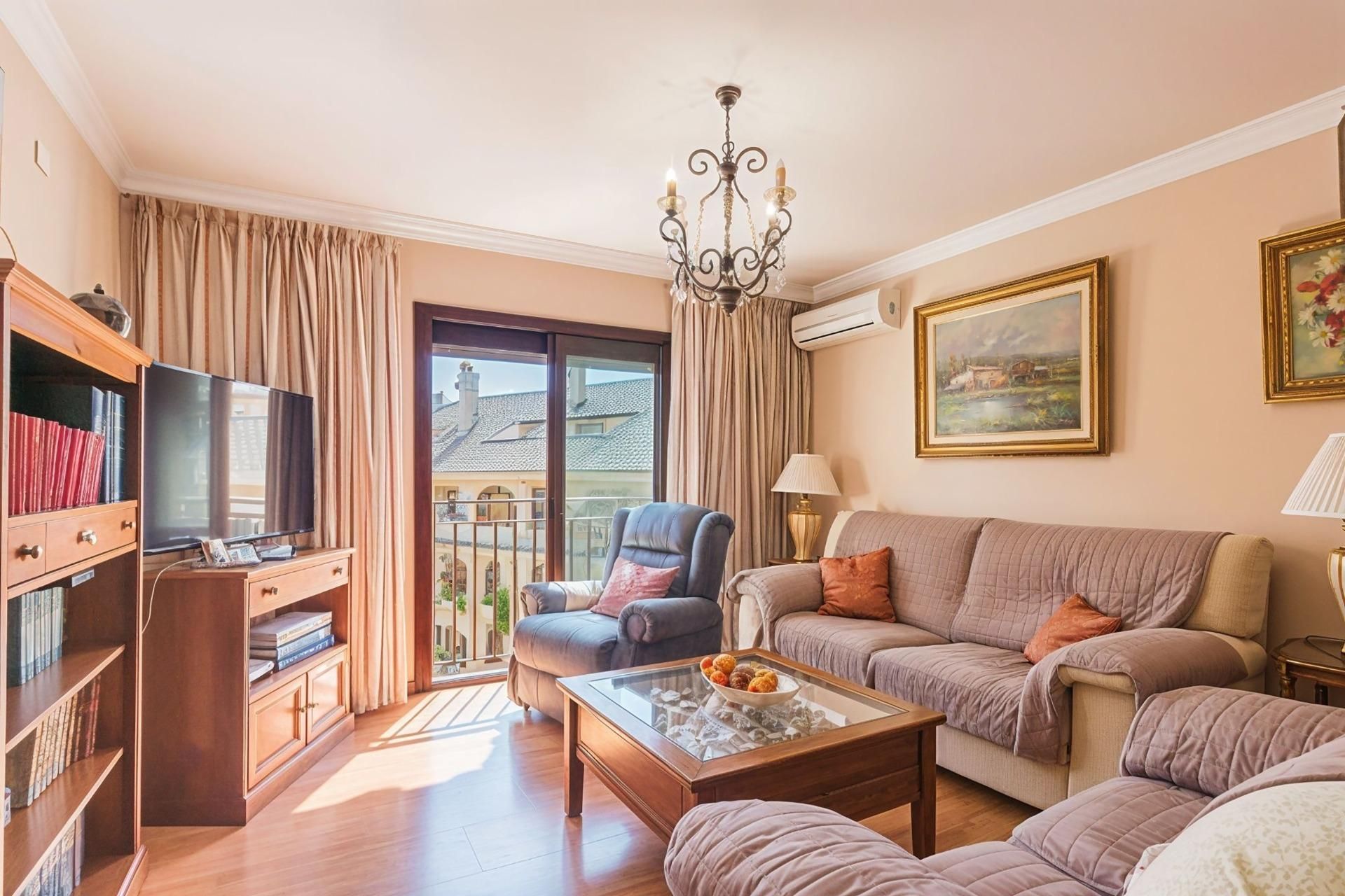 Living room of Flat for sale in Benalmádena  with Air Conditioner