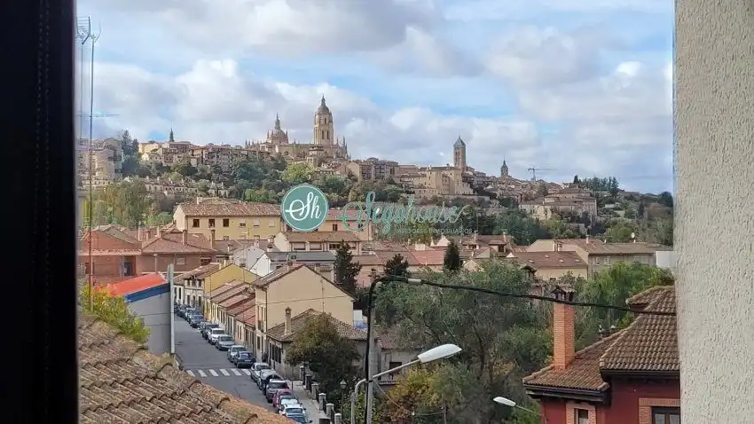 Vista exterior de Piso de alquiler en Segovia con Aire acondicionado, Calefacción y Terraza