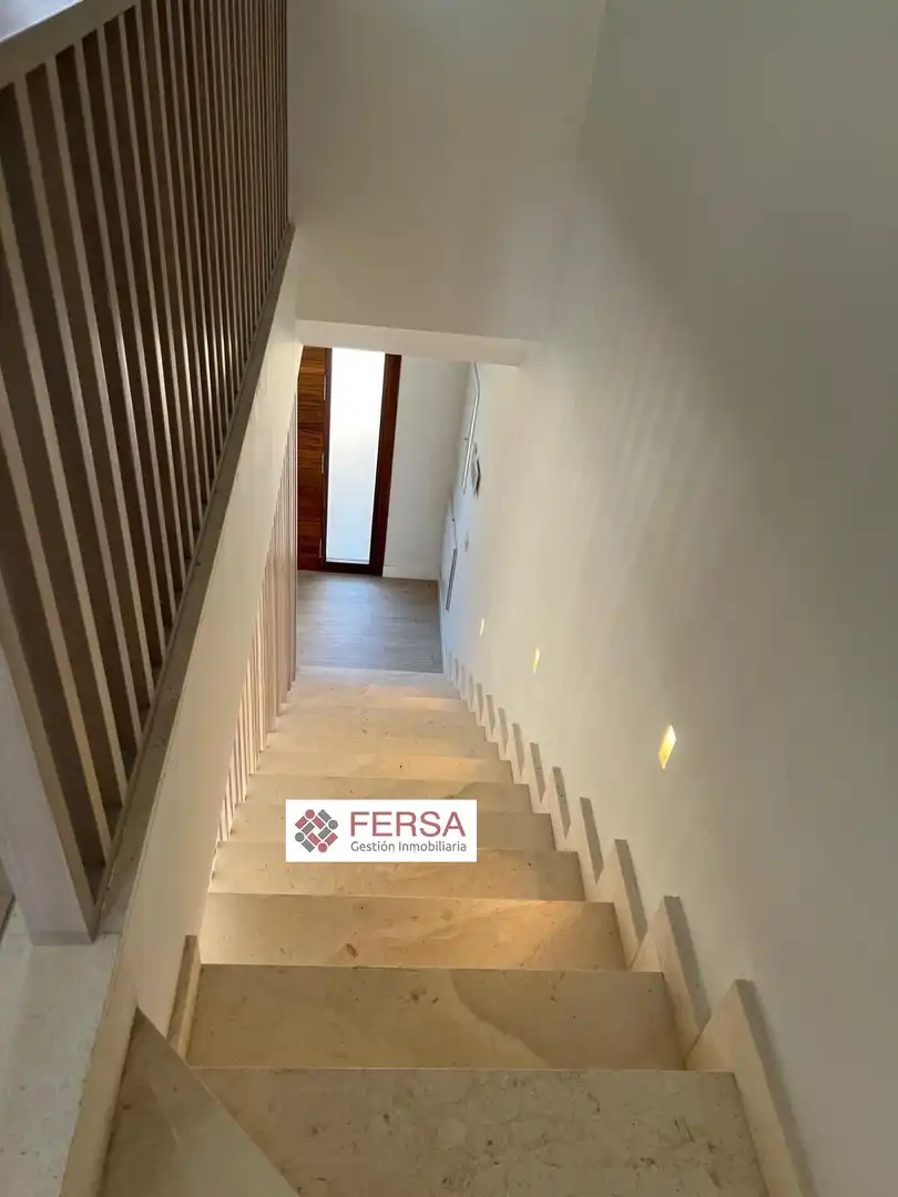 Casa adosada en venda en El Puerto de Santa María amb Aire condicionat, Calefacció i Jardí privat