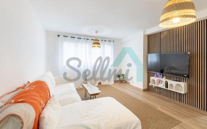 Living room of Flat for sale in Langreo  with Heating and Storage room