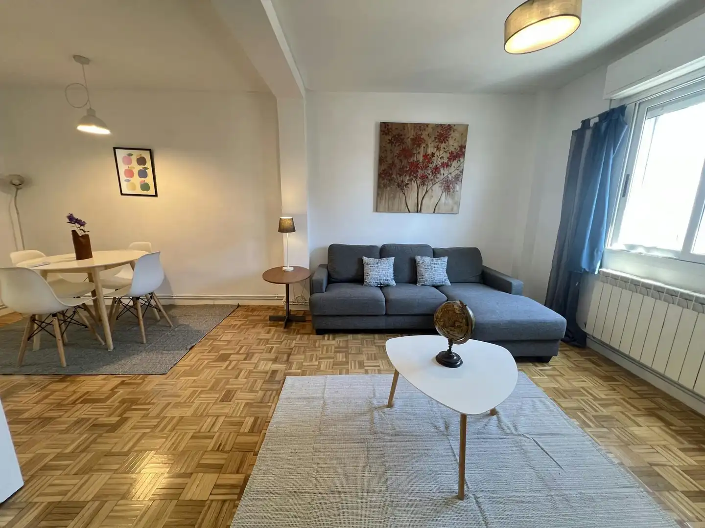 Sala d'estar de Pis de lloguer en Madrid amb Aire condicionat, Moblat i TV