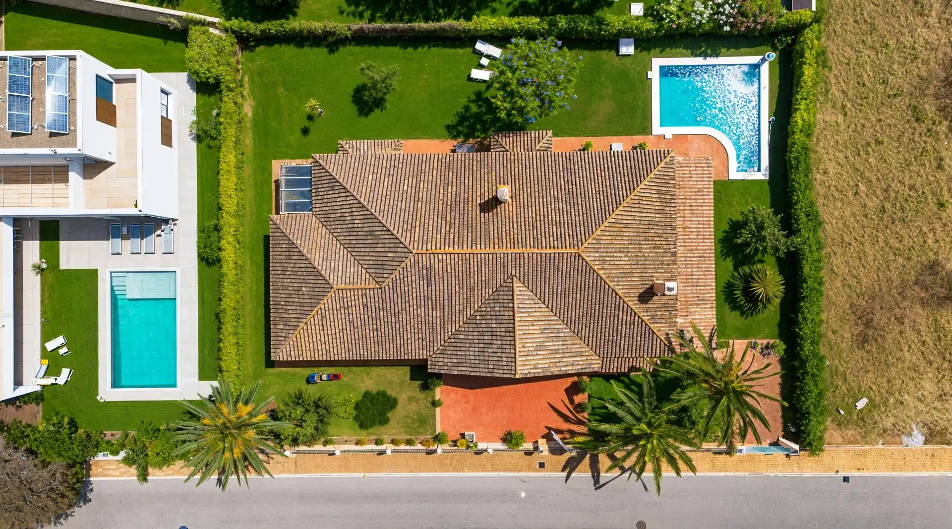 Vista exterior de Casa o xalet en venda en Chiclana de la Frontera amb Aire condicionat, Calefacció i Jardí privat