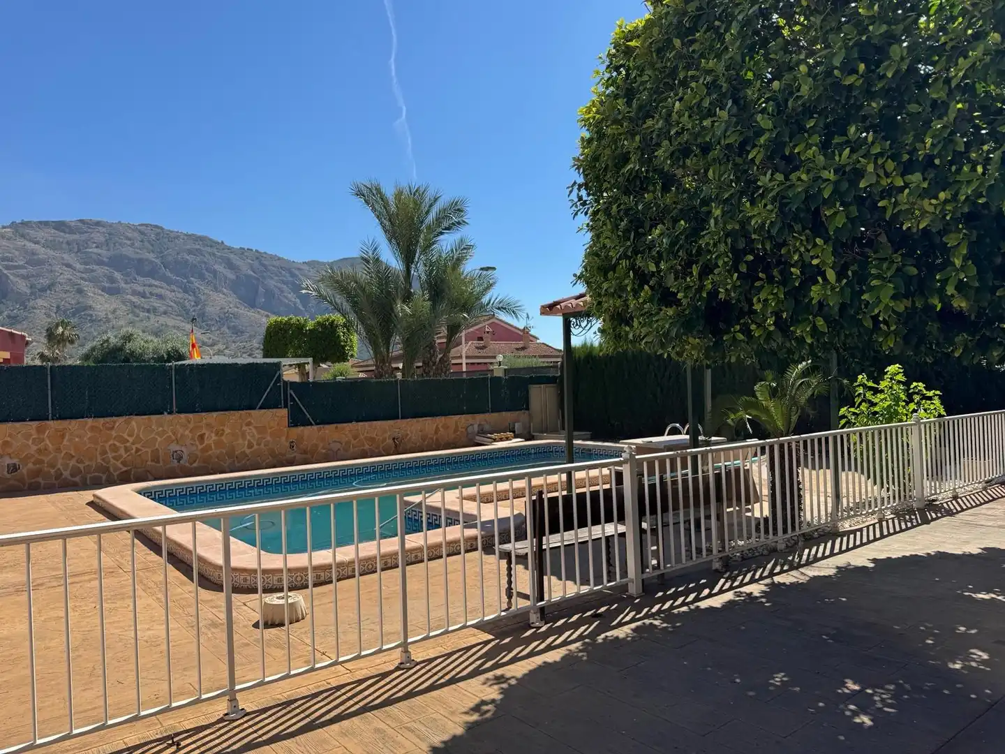 Piscina de Casa o xalet en venda en Orihuela amb Aire condicionat, Jardí privat i Traster