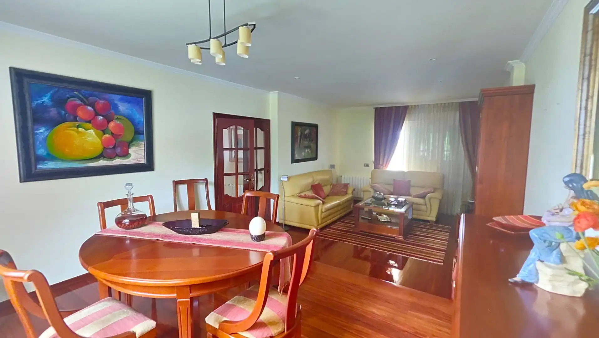 Sala de estar de Casa o chalet en venta en Santiago de Compostela  con Calefacción, Jardín privado y Terraza