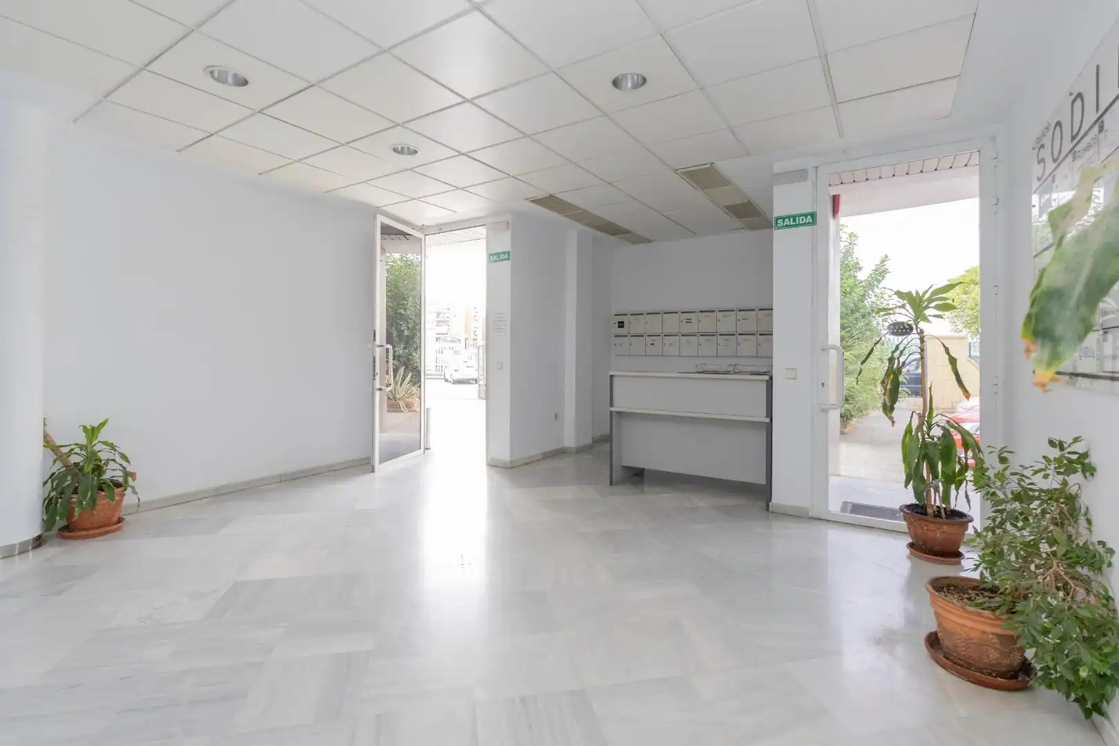Local en venta en Mairena del Aljarafe con Aire acondicionado