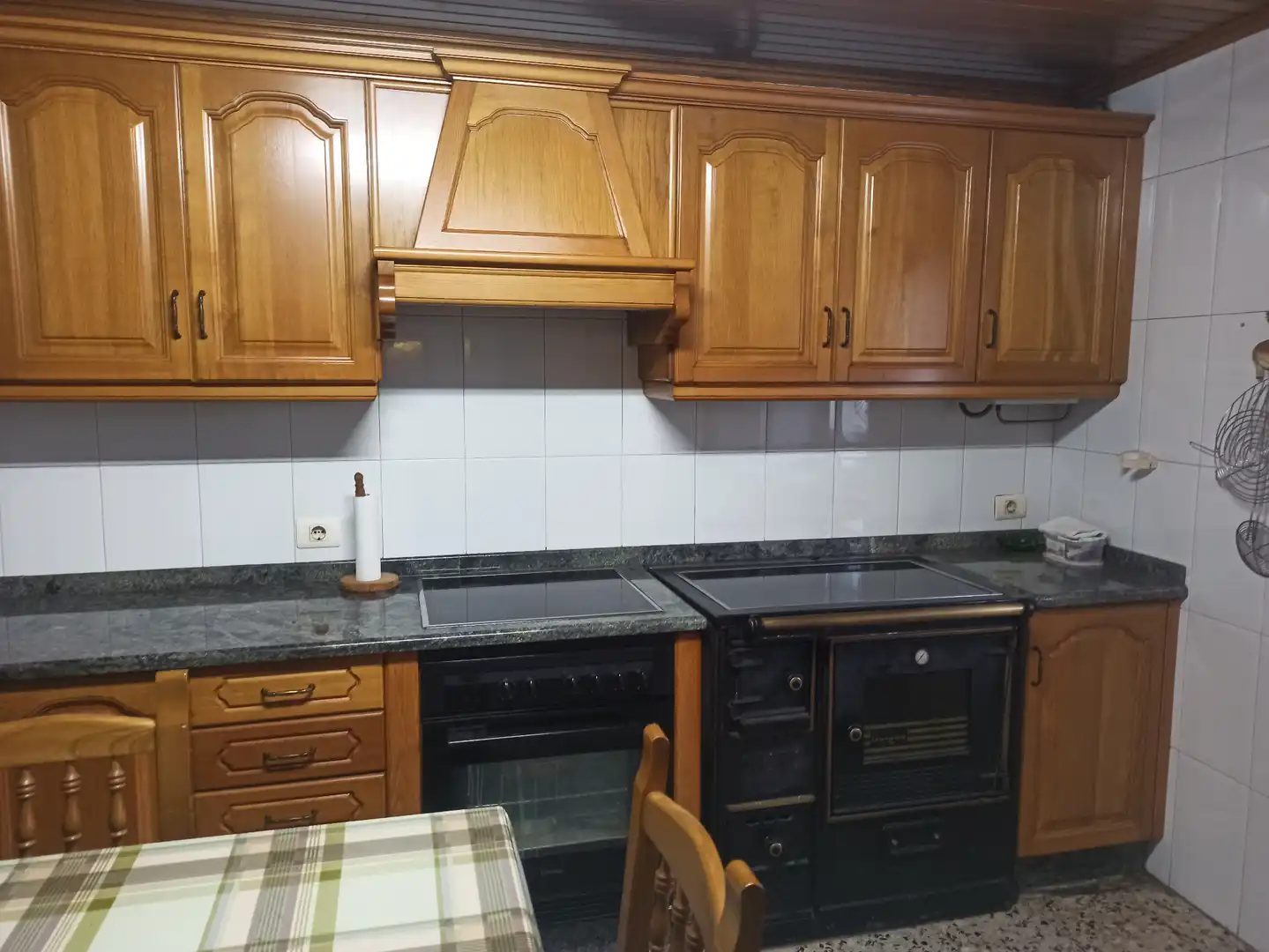 Kitchen of Houses for sale in Viveiro  with Private garden, Furnished and Oven