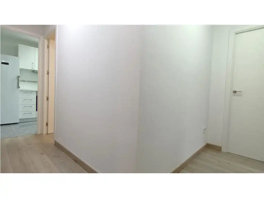 Flat for sale in Calle Vint-I-U, imagen 6