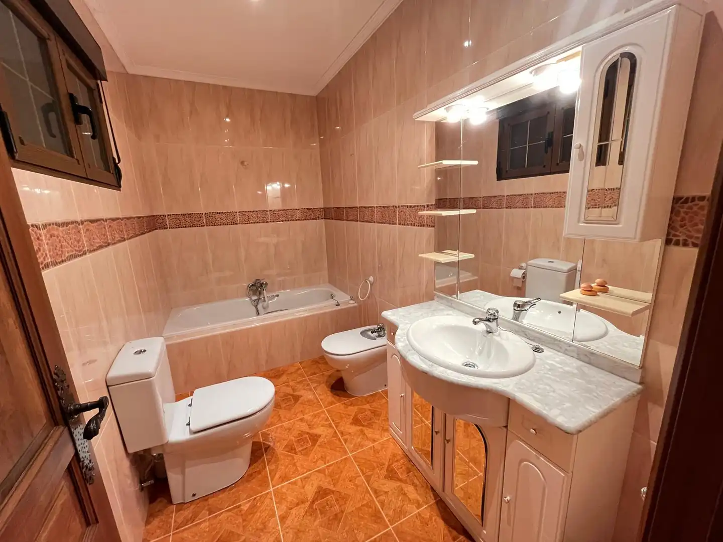 Baño de Casa o chalet en venta en Cuéllar con Calefacción, Jardín privado y Terraza