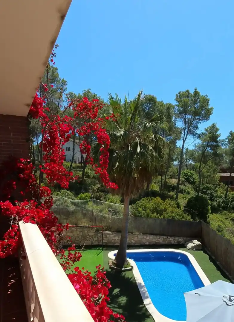 Chalet con piscina en venta en Olivella, imagen 3