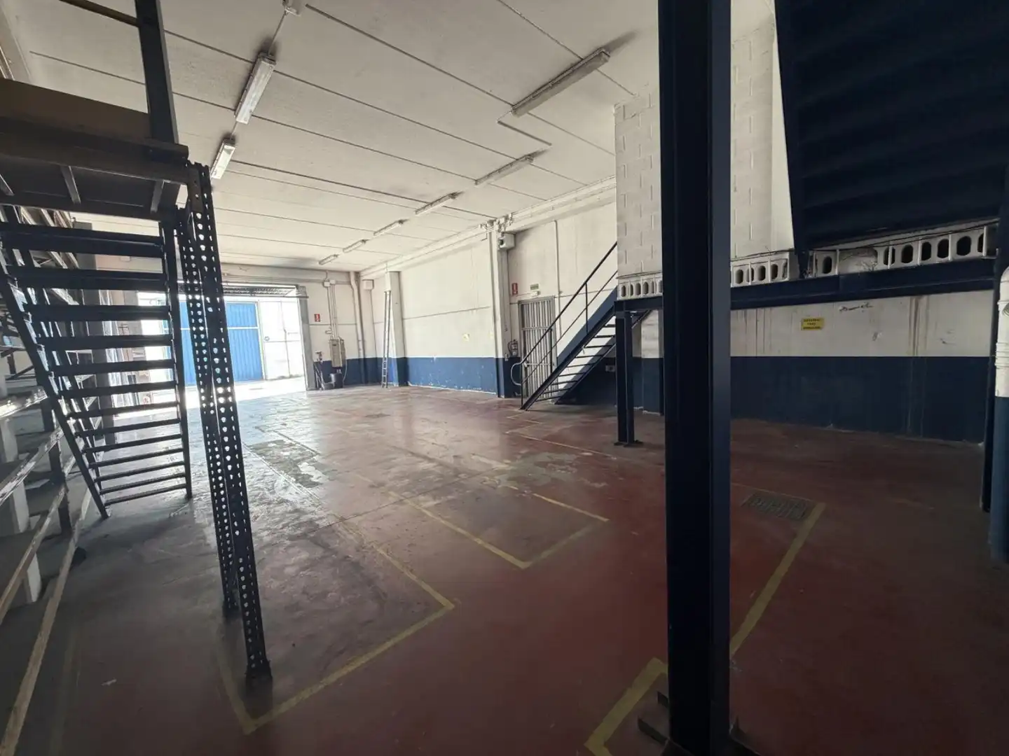 Aparcament de Nau industrial de lloguer en Mungia