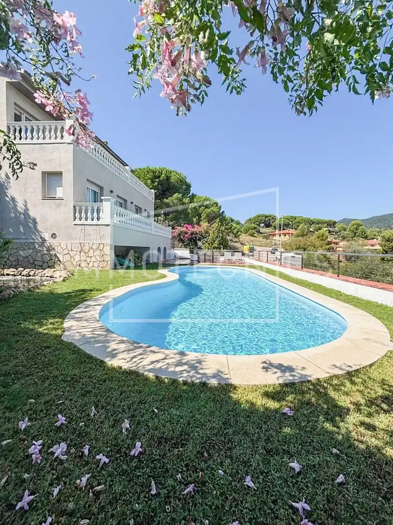 Villa mit Pool zum Verkauf in Calle PL6 PARC DE CALELLA. JOSEP GALLART 83, imagen 4