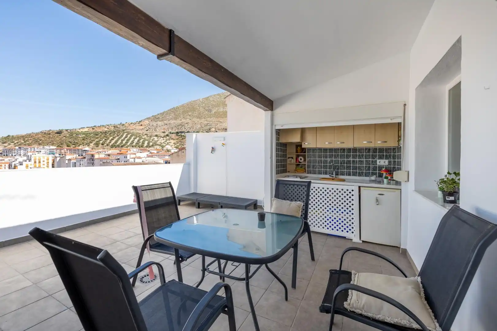 Terrace of Detached homes for sale in Loja  with Air Conditioner, Heating and Parquet flooring