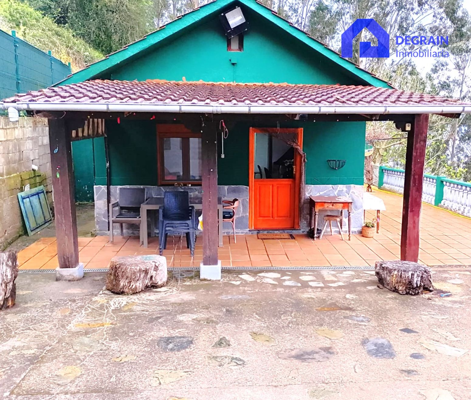 Exterior view of House or chalet for sale in Oviedo   with Heating, Terrace and Storage room
