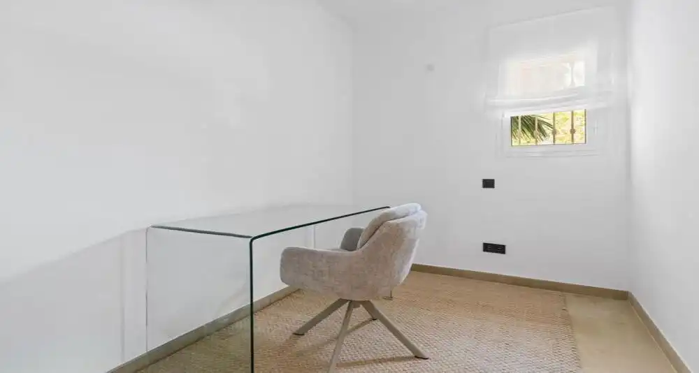 Home with pool for sale in Nueva Andalucía, imagen 21