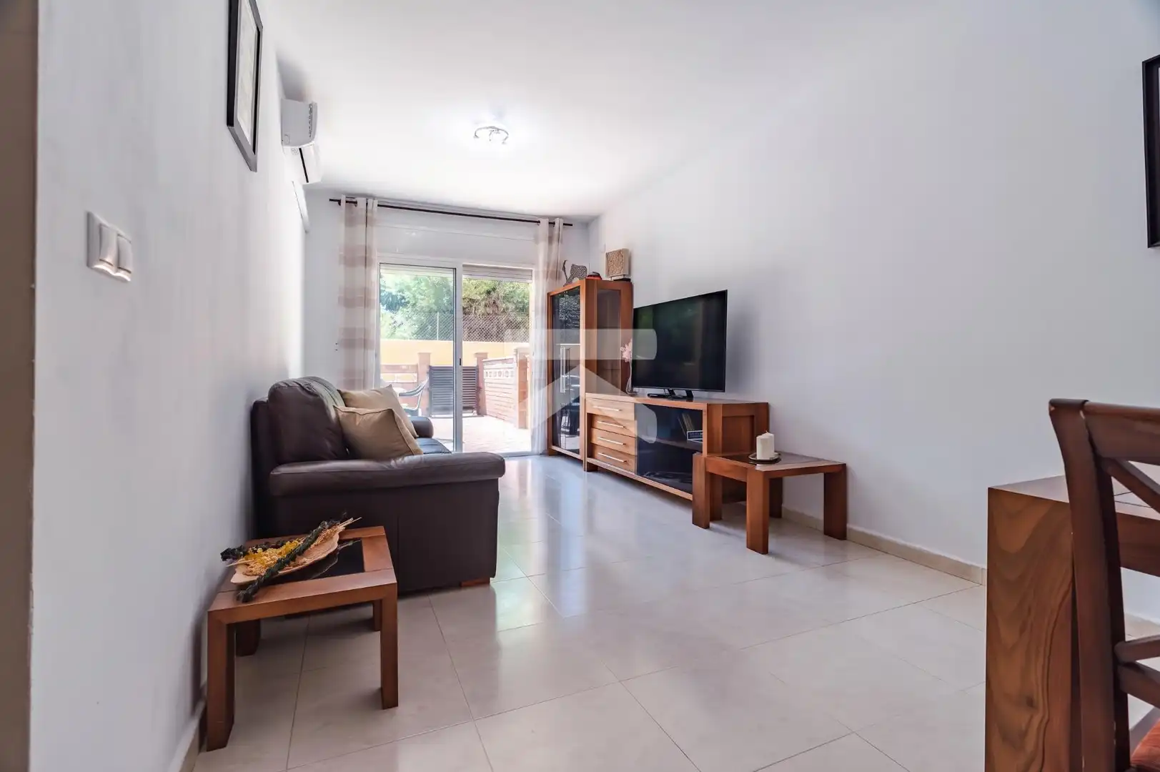 Casa aparellada amb terrassa en venda a Platja de Mont-roig, imagen 6