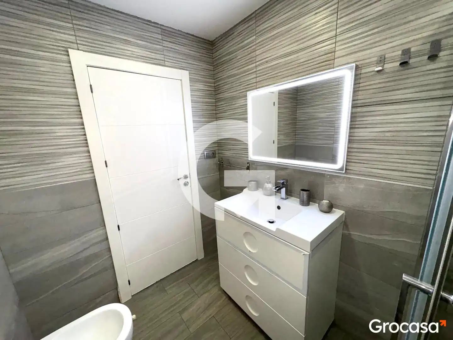 Bathroom of Flat for sale in Mataró  with Furnished, Oven and Washing machine