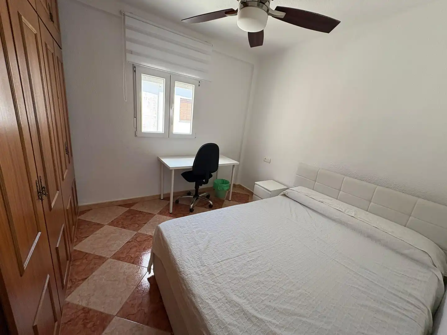 Dormitori de Apartament de lloguer en Granada