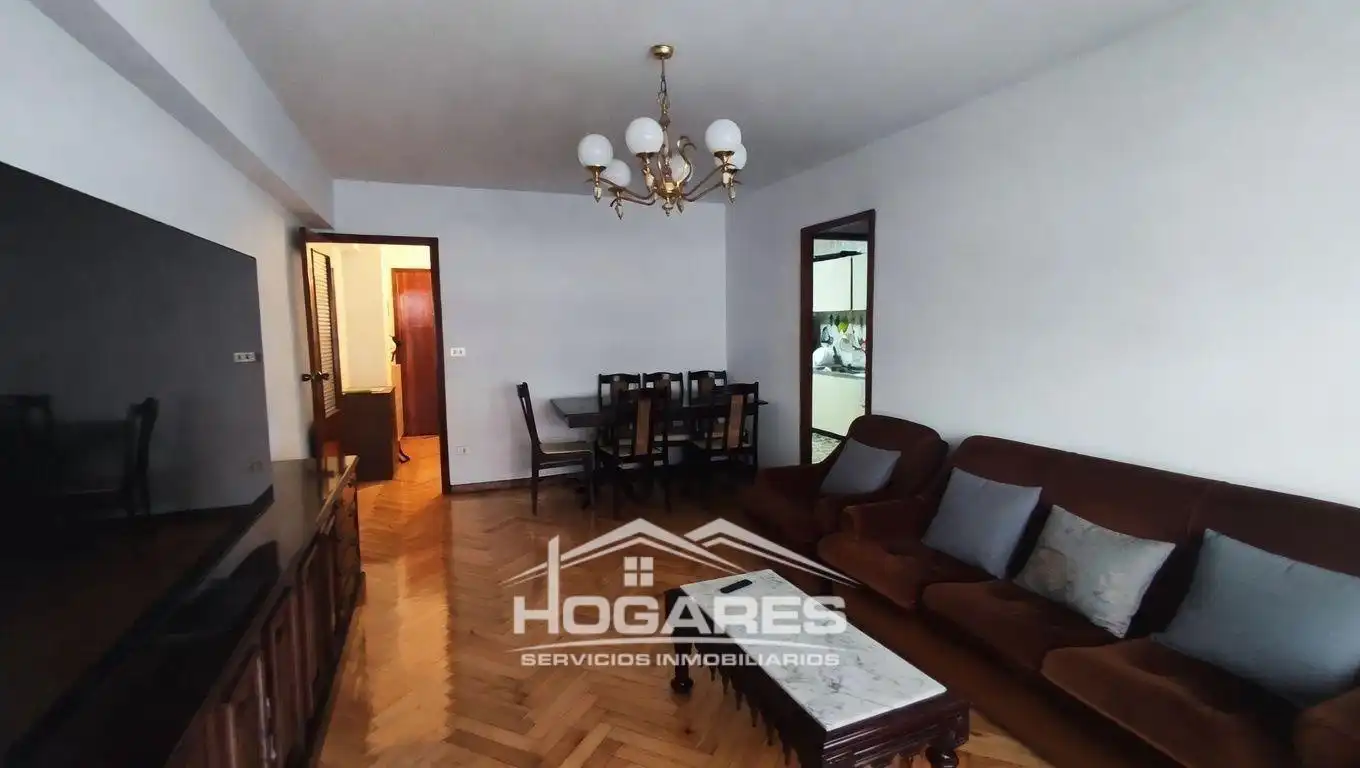 Sala de estar de Piso en venta en Vigo  con Parquet, Trastero y Balcón