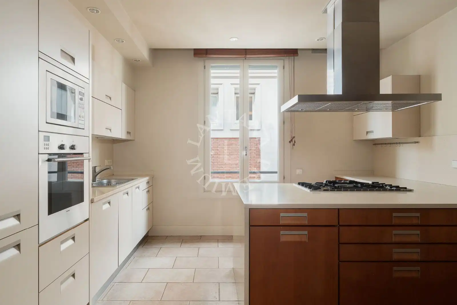 Cocina de Piso en venta en Barcelona con Trastero