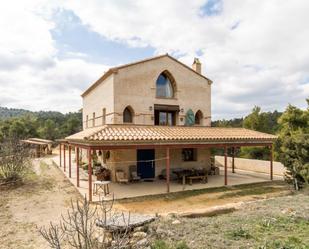 Vista exterior de Casa o xalet en venda en Cretas amb Piscina