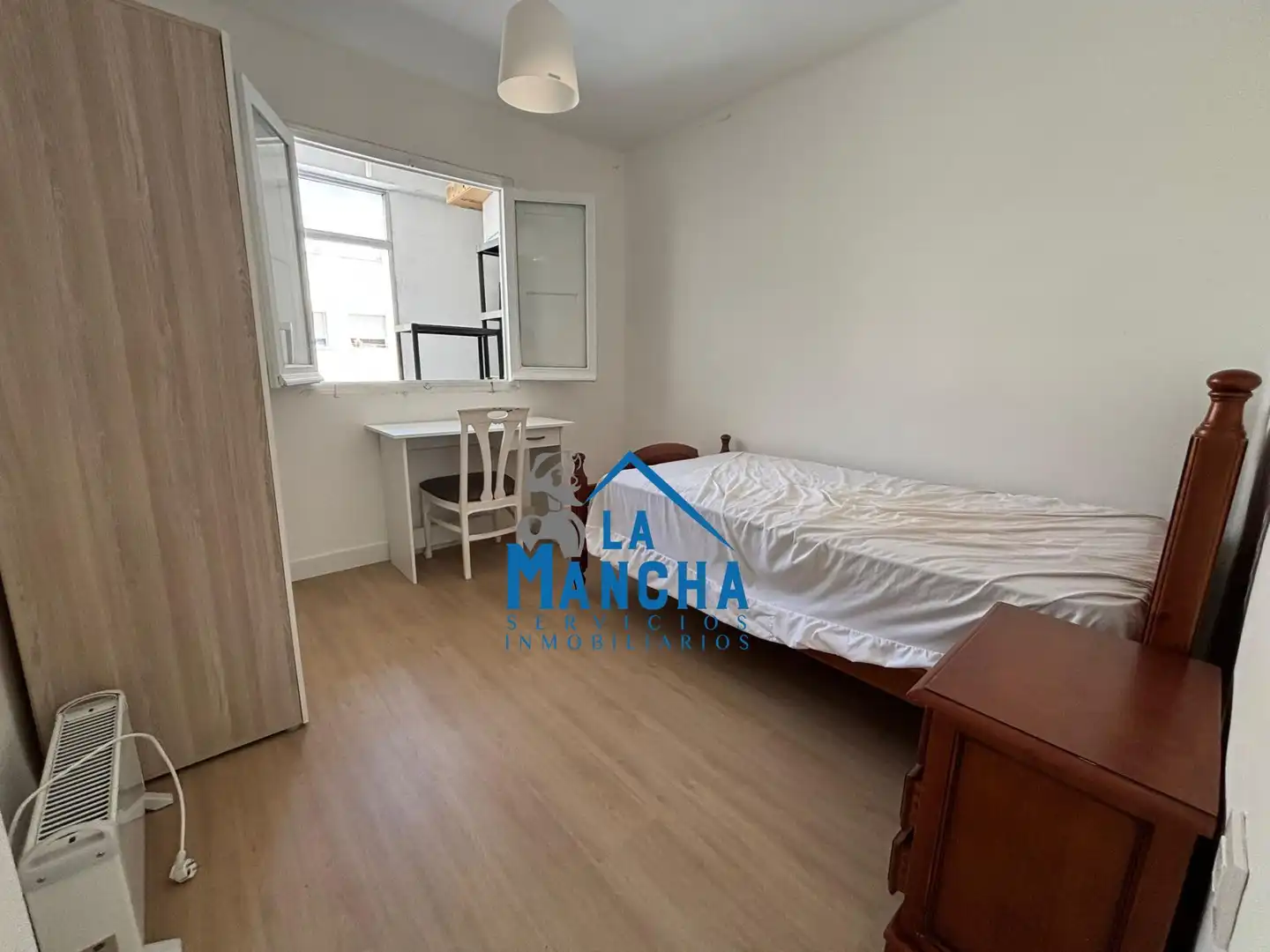 Wohnung zur Miete in Hermanos Falcó