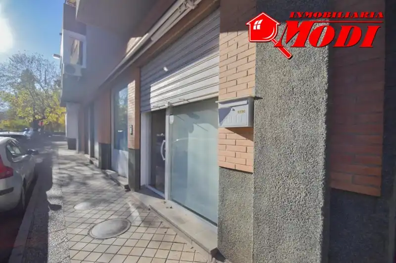 Local comercial en venda a Genil, imagen 3