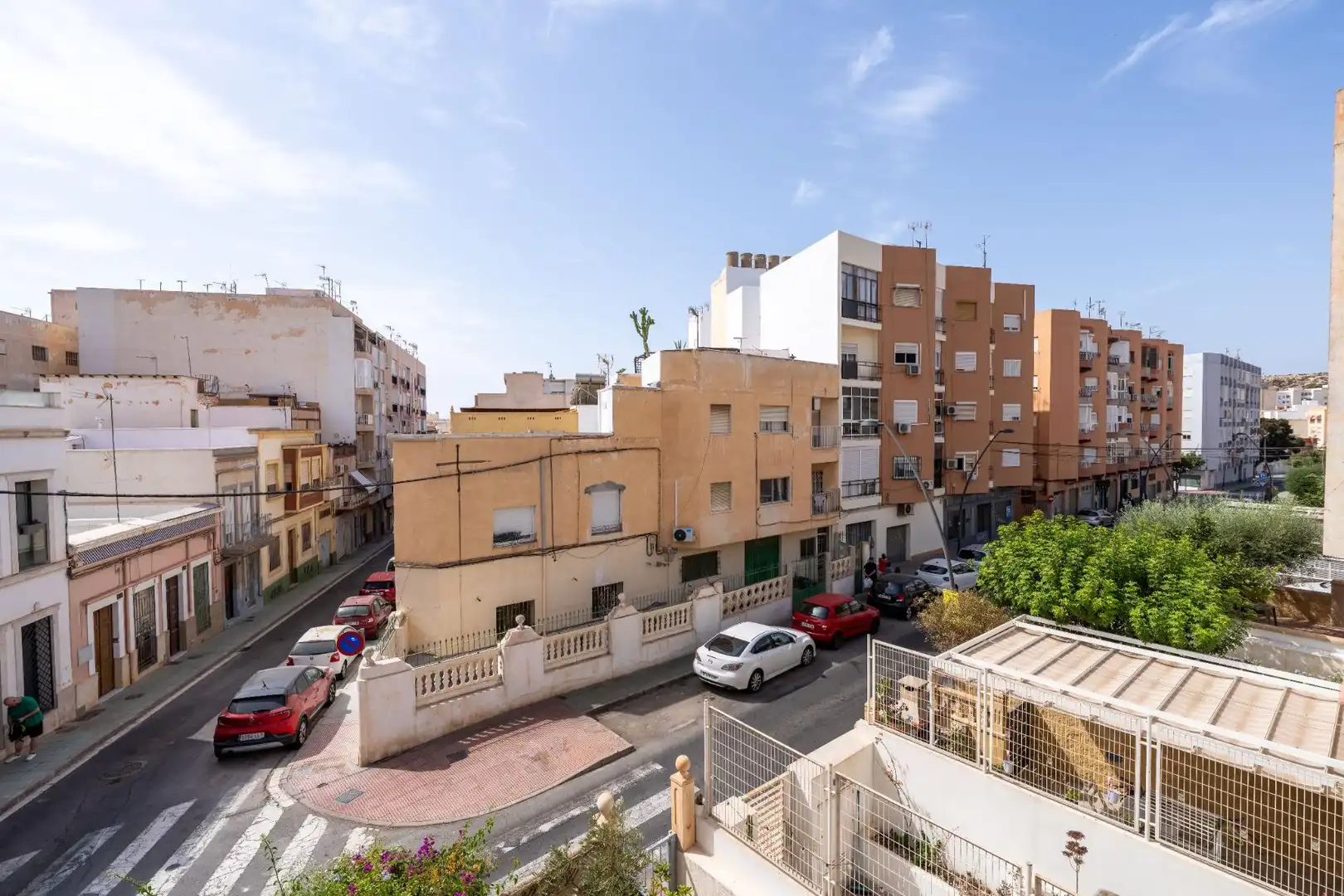 Vista exterior de Casa o chalet en venta en Almería con Aire acondicionado y Terraza