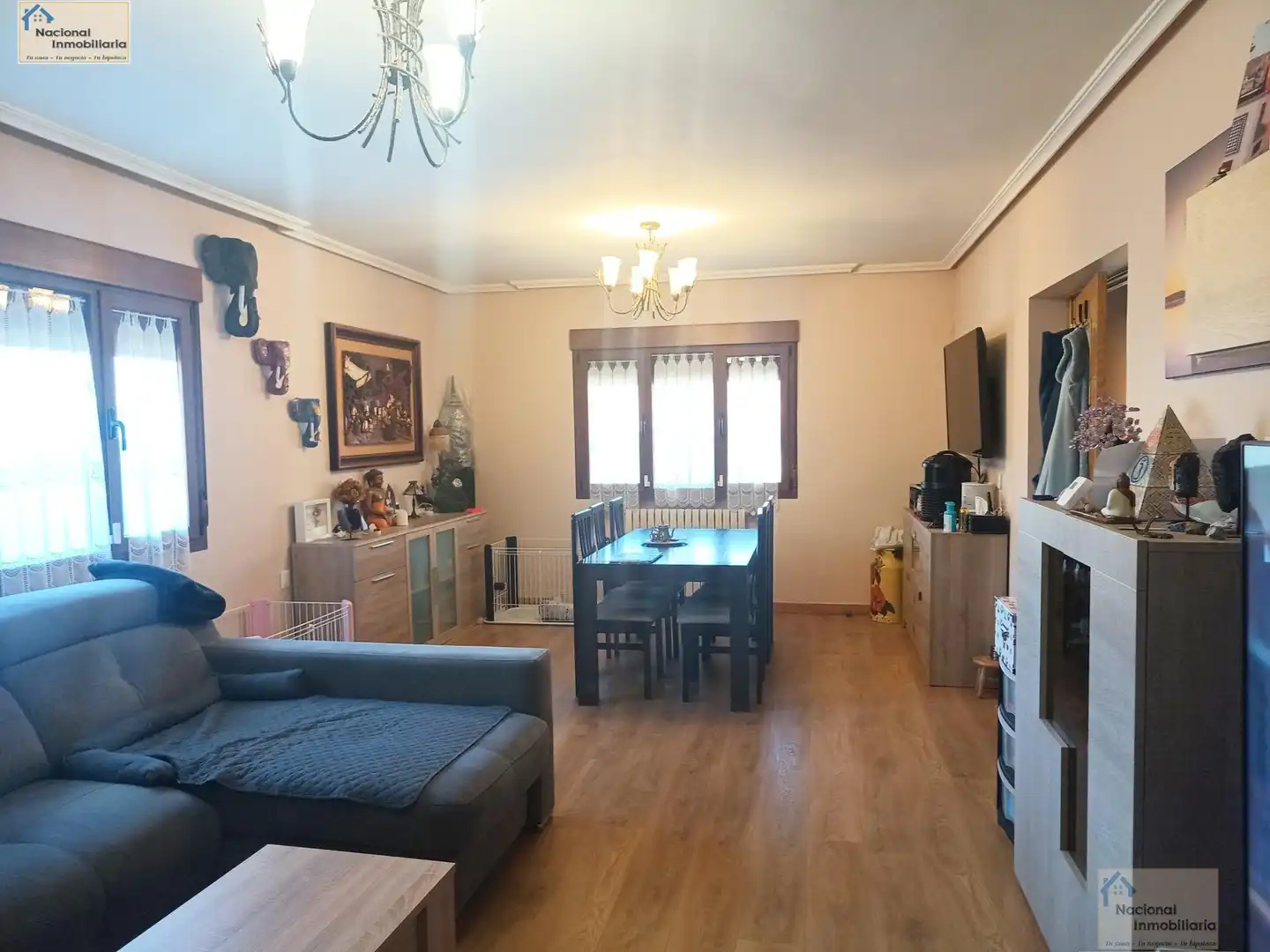Sala de estar de Casa o chalet en venta en Palazuelos de Eresma con Calefacción, Terraza y Trastero