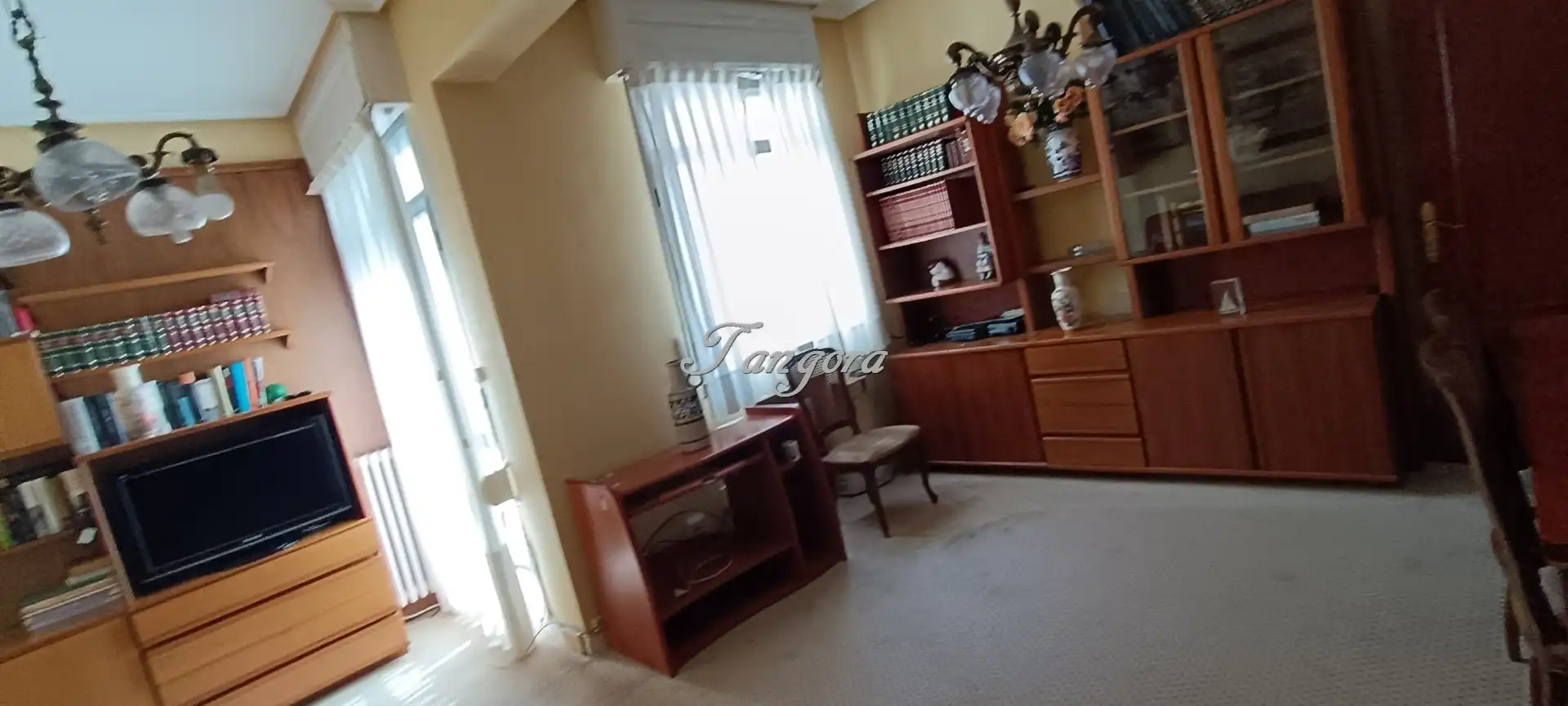 Sala de estar de Piso en venta en Bilbao  con Calefacción, Parquet y Horno