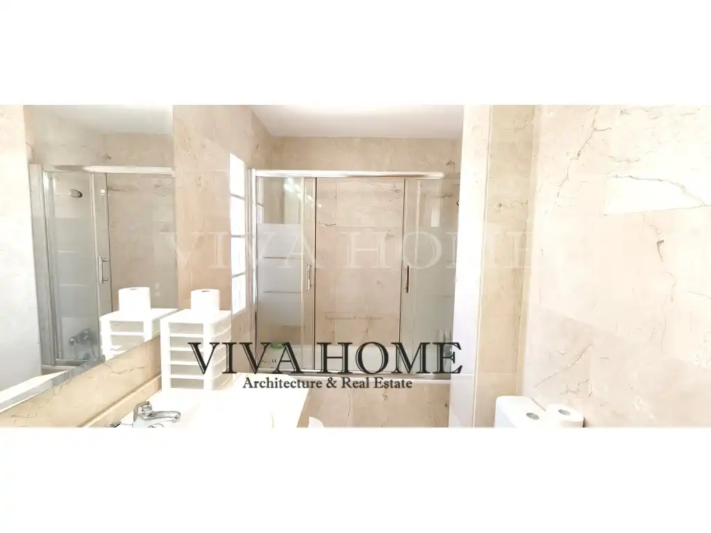 Bathroom of Houses for sale in Parla