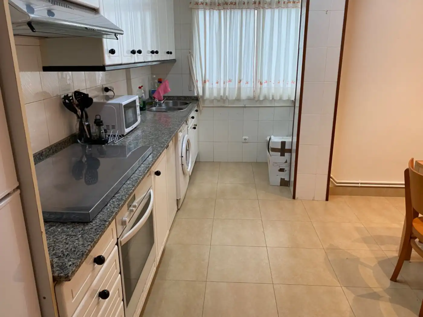 Kitchen of Flat for rent in Santiago de Compostela   with Heating and Furnished