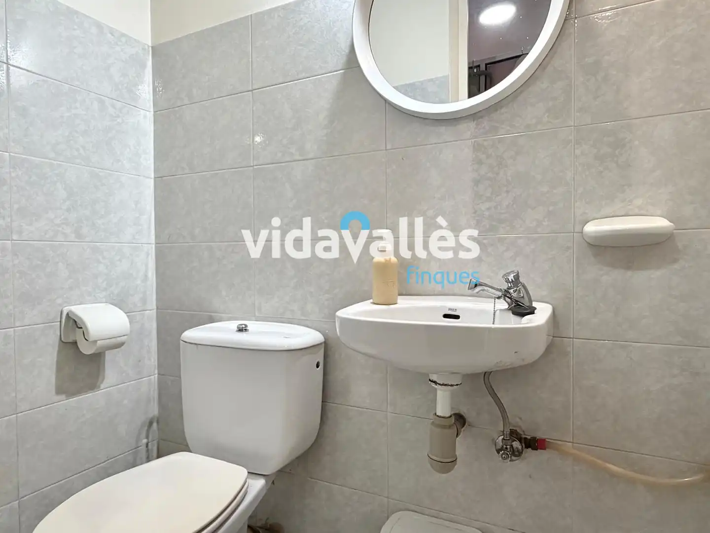 Local comercial en venda a Carrer Tomàs Rosell, imagen 6
