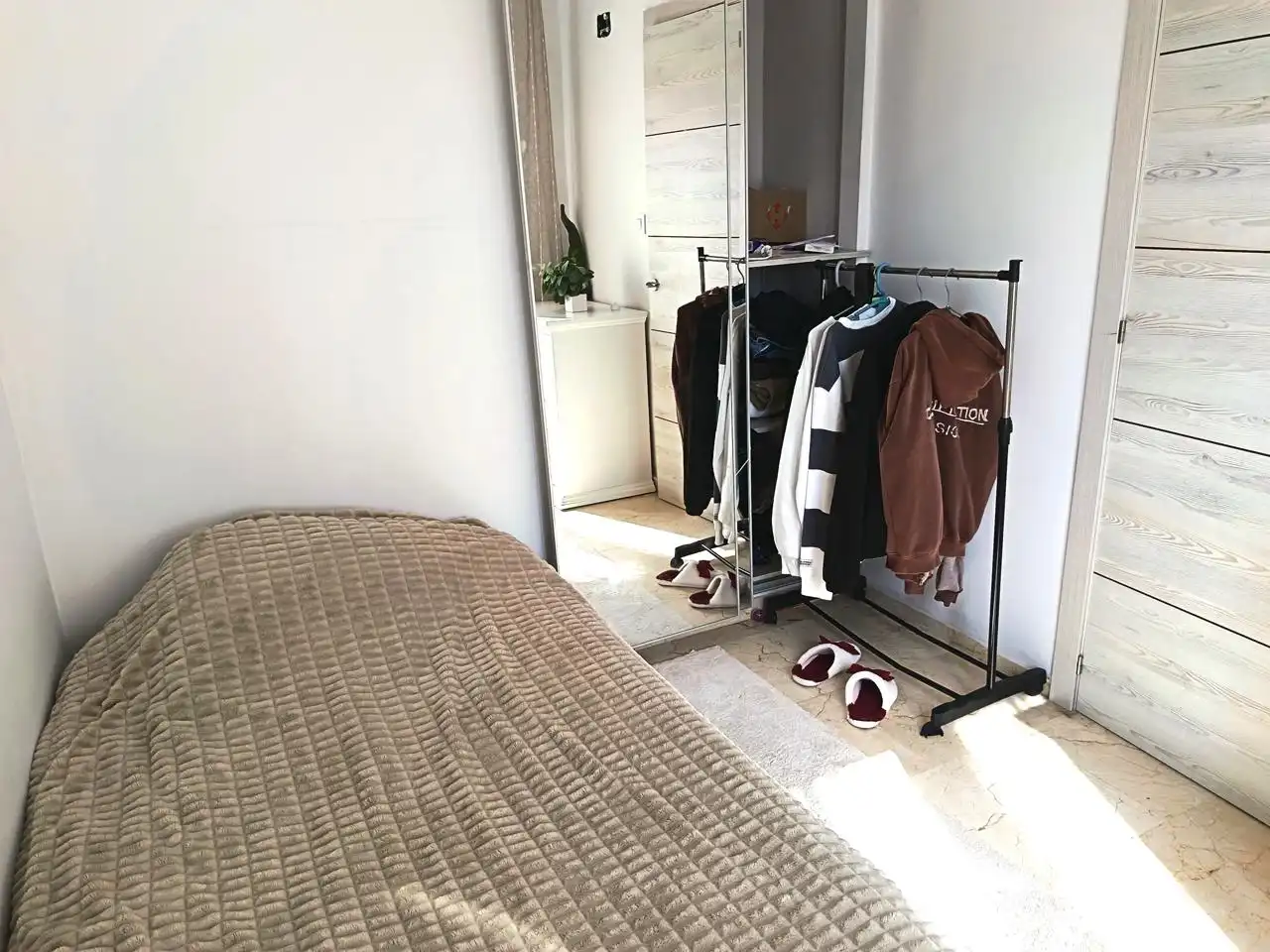 Habitación de Piso en venta en Oliva con Aire acondicionado
