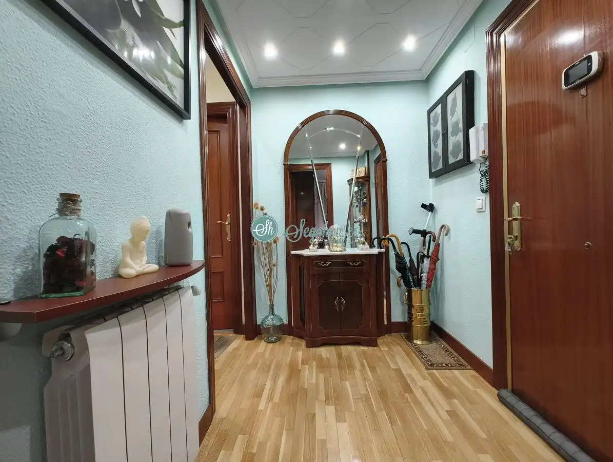 Flat for sale in Segovia  with Air Conditioner, Heating and Balcony