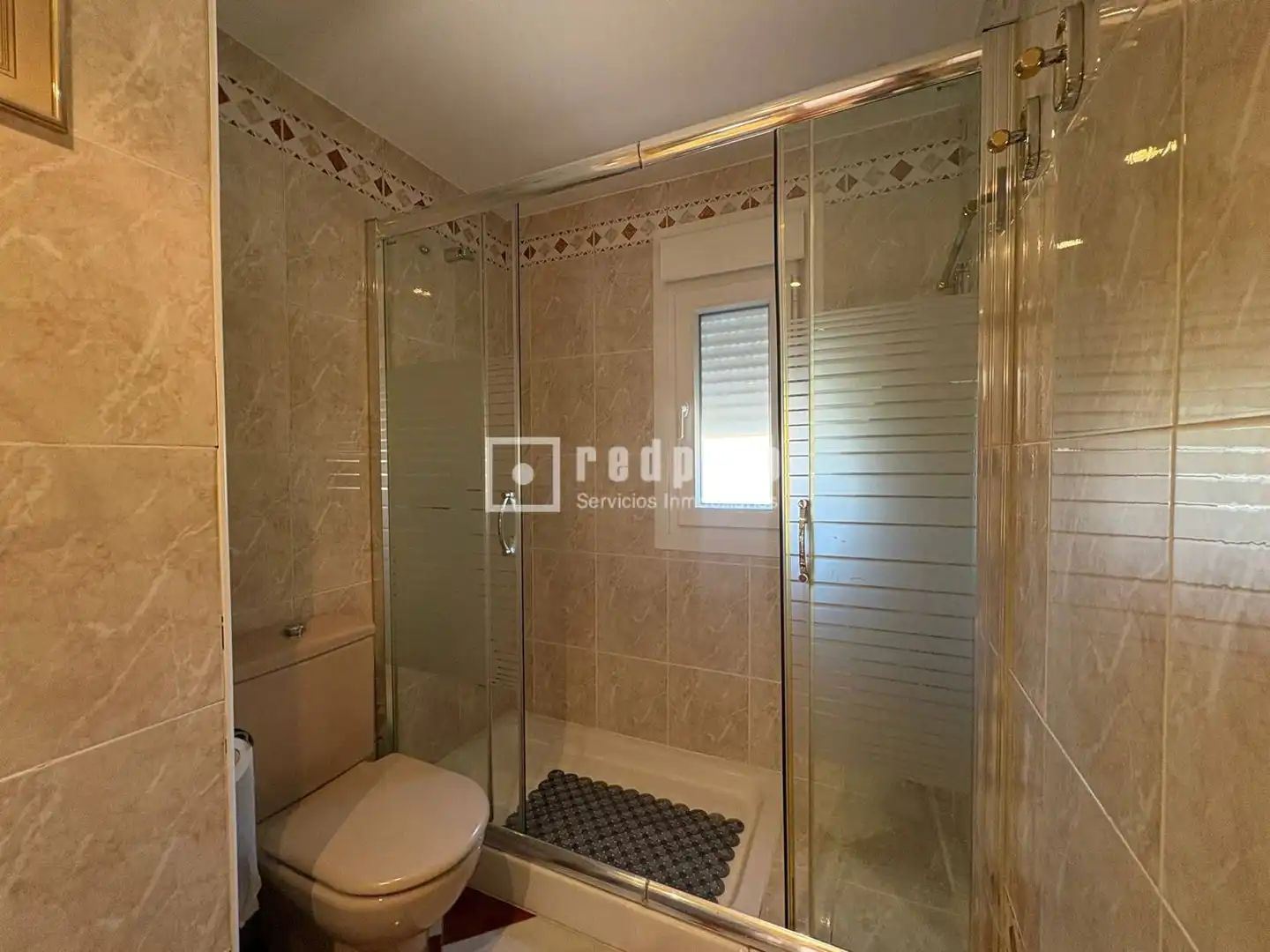 Bathroom of Houses for sale in Tres Cantos  with Air Conditioner, Heating and Parquet flooring