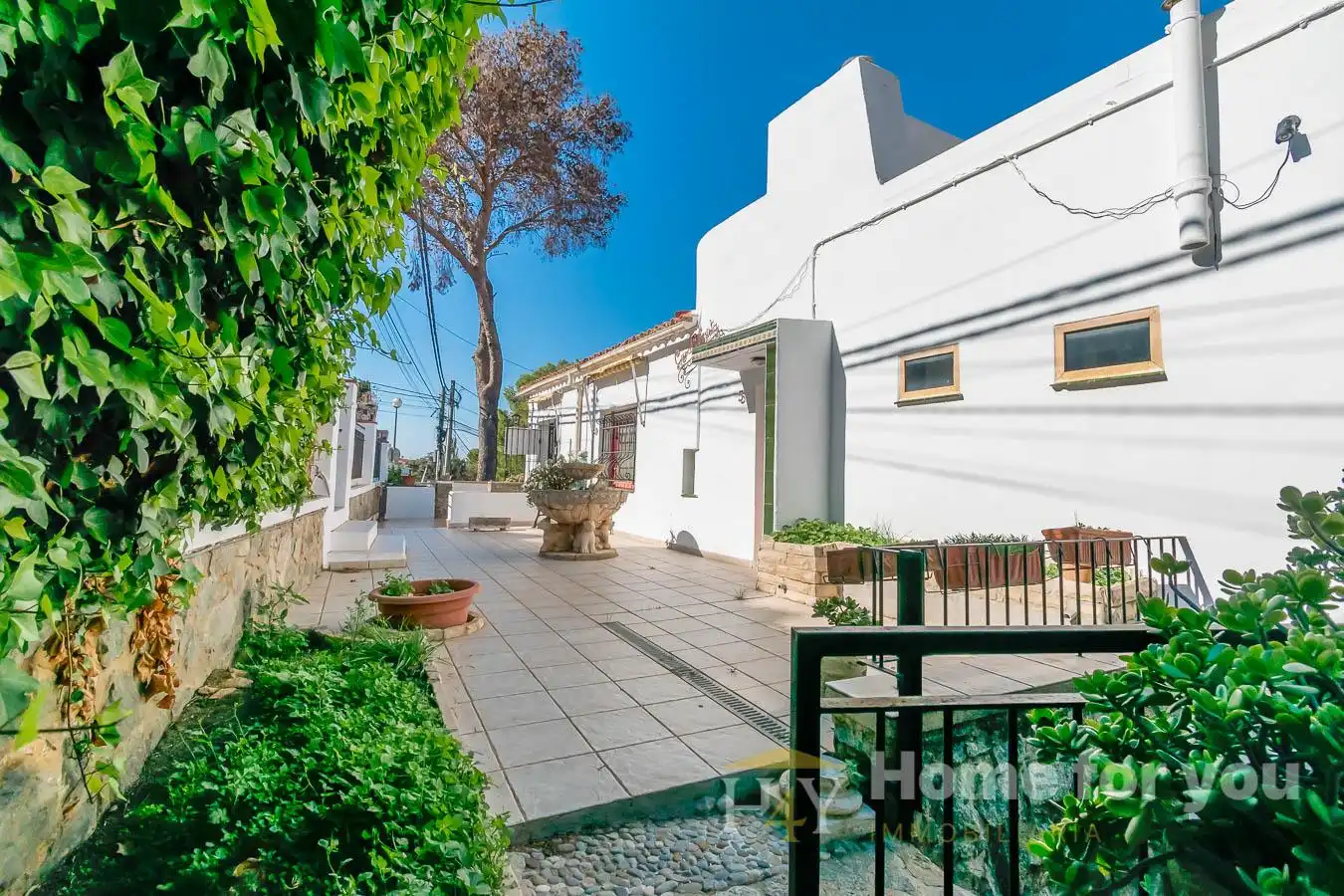 Chalet con jardín en venta en de Diego Velázquez 5, imagen 2