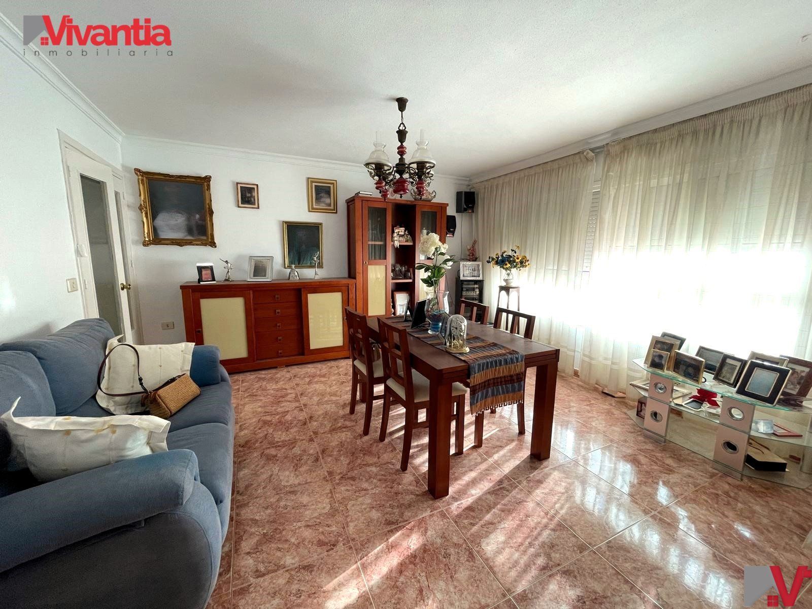 Sala d'estar de Pis en venda en Lorca amb Aire condicionat, Moblat i Forn