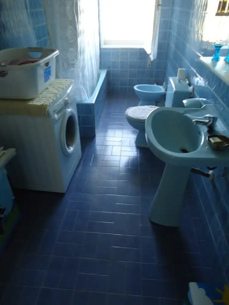 Bathroom of Houses for sale in Mengabril  with Private garden, Parquet flooring and Terrace
