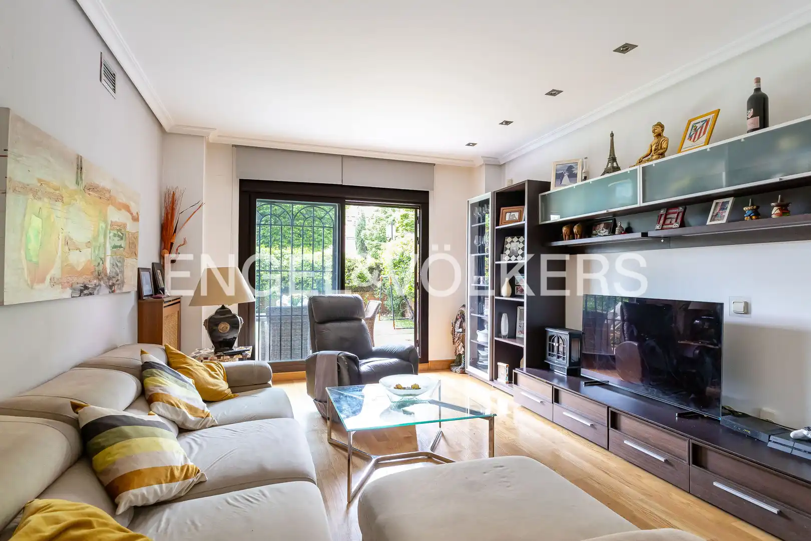 Sala de estar de Piso en venta en Madrid con Aire acondicionado, Calefacción y Jardín privado