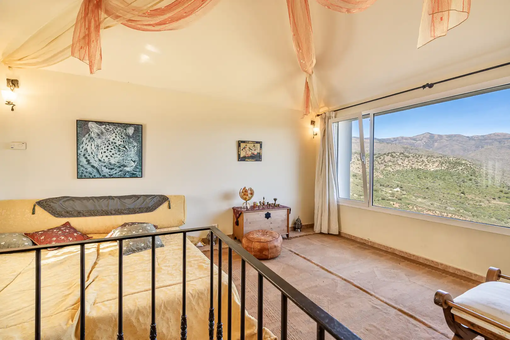 Habitación de Casa o chalet en venta en Estepona con Aire acondicionado, Terraza y Amueblado